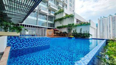 Good Price, Fasilitas 2 Kolam Renang Eksklusif (Family Pool & Sky Pool), 3 Lobby Eksklusif & Double Private Lift, Lahan Parkir (Satu untuk Satu Per Unit), Sky Garden, Ruang Serbaguna, Gym, Disewa 1 Kamar Apartemen The Peak Royal Springhill Emerald