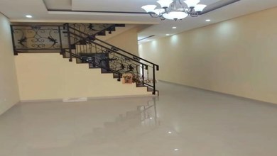 Kesempatan Eksklusif, rumah Mewah di Kemanggisan, Jakarta Barat, LB 180m²