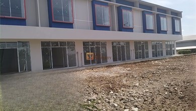 Lokasi Super Strategis untuk Logistik & Produksi, Dijual Gudang 2 Lantai Cikande Modern Bizhub Diapit Tol Cikande & Tol Balaraja, Fasilitas One Gate System (24 jam), Keamanan & CCTV 24 jam , Area ibadah, Cafetaria, Jalan lebar & drainase tertata    