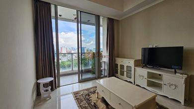 Disewakan Apartemen Siap Huni 2 BR di Taman Anggrek, Jakarta Barat Lokasi Terbaik