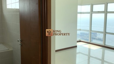 Disewakan Apartemen Siap Tinggal 3 BR di Pluit, Jakarta Utara Lokasi Terbaik