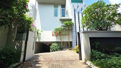 Jual Rumah Bagus LT 426 m2 area Pondok Indah, Jakarta Selatan