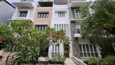 Jual Rumah Megah Luas 153 m2 Kawasan Kemayoran, Jakarta Pusat