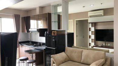 Furnished Interior Lengkap, Fasilitas Coffeshop, Restoran, Laundry, ATM, Kolam Renang, Gym, Billiard, Sky Garden, Disewakan 2BR Apartemen Madison Park Taman Anggrek Jakarta Barat