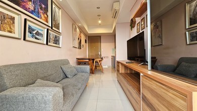Disewa Apartemen Siap Tinggal 3 BR di Taman Anggrek, Jakarta Barat Lokasi Strategis