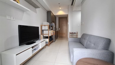 Sewa Apartemen Terjangkau di Taman Anggrek, Jakarta Barat, LB 44m²