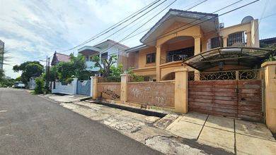 Jual Rumah Siap Huni di Tomang, Jakarta Barat, LT 242 m2