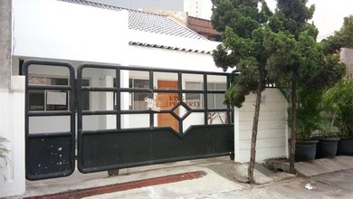 Rumah modern dengan Luas 168 m2 di Tanjung Duren, Jakarta Barat
