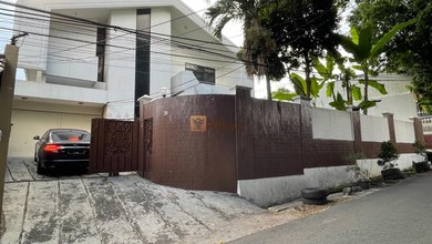 Rumah Modern di Kemang, Jakarta Selatan, Luas 950 m2