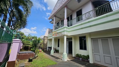 Hunian Mewah di Tomang, Jakarta Barat, 4 KT, LT 405m²