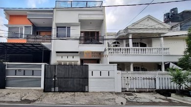 Rumah Sewa Nyaman Lokasi Tomang, Jakarta Barat, LB 200m²