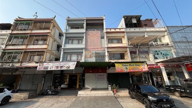 Limited Item Jarang Ada! Dijual 2 Ruko Gandeng Muara Karang 4 Lantai Strategis Cocok Semua Jenis Usaha, Lokasi Area Komersial Pasar Muara Karang, Jakarta Utara.