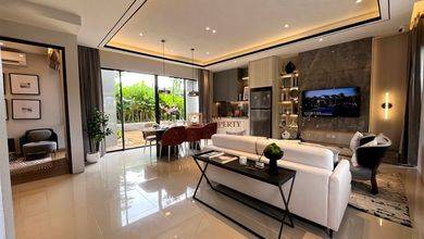 Rumah Mewah 2 Lt Selangkah Ke Toll Jakarta Panoramic Pool Crystal Lake