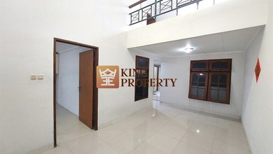 Rumah Sewa Nyaman Lokasi Jelambar, Jakarta Barat, LB 130m²
